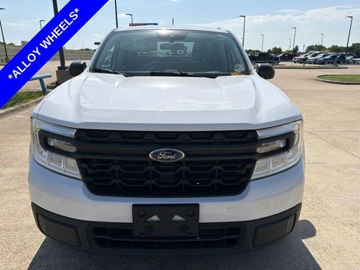 Oxford White 2022 Ford Maverick XL