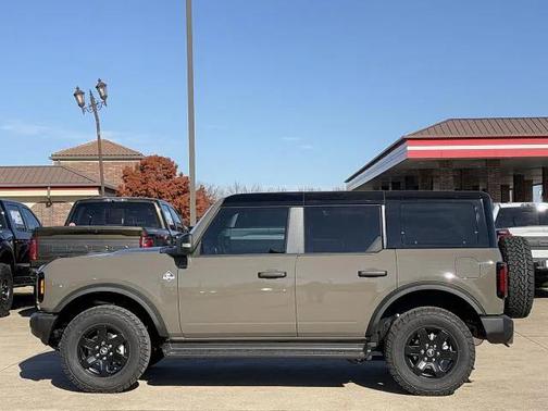 Marsh Gray 2025 Ford Bronco Outer Banks