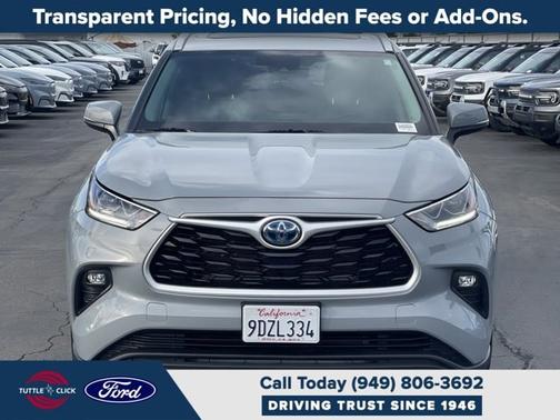 Gray 2023 Toyota Highlander BRONZE EDITION