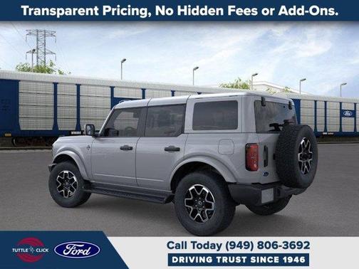 2026 Ford Bronco Outer Banks