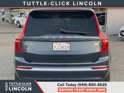 2024 Volvo XC90 T8 ULTIMATE BRIGHT THEME 7-SEATER