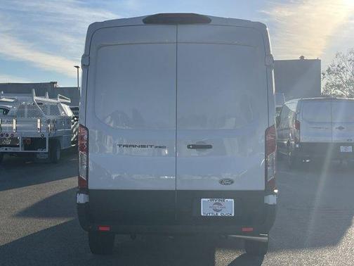 2026 Ford Transit-250 148 WB Medium Roof Cargo