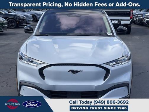 SPACE WHITE METALLIC 2022 Ford Mustang Mach-E CALIFORNIA ROUTE 1