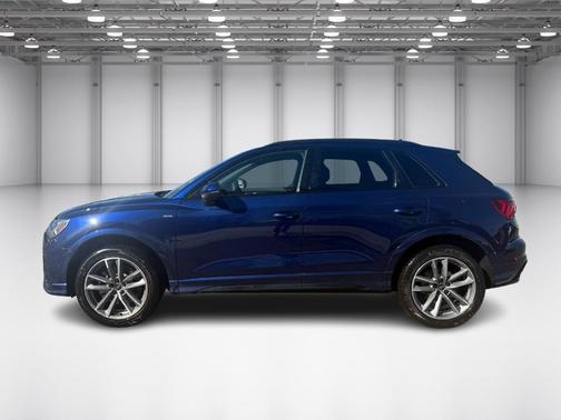 2025 Audi Q3 45 S line Premium
