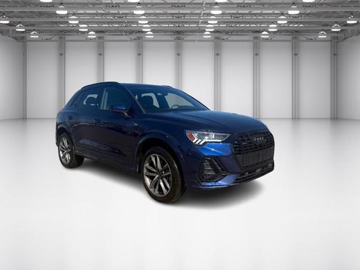 2025 Audi Q3 45 S line Premium