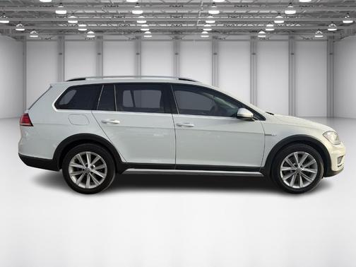 2018 Volkswagen Golf Alltrack TSI SE