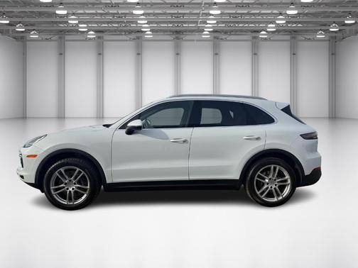 2023 Porsche Cayenne Platinum Edition
