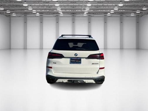 2024 BMW X5 M60i