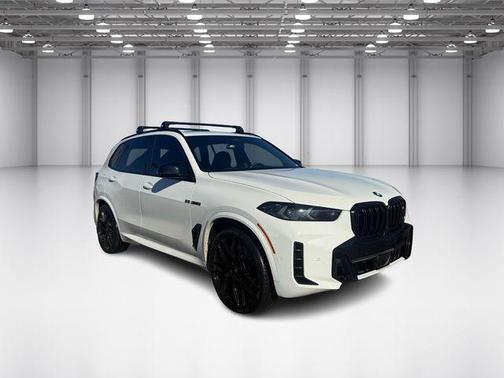 2024 BMW X5 M60i