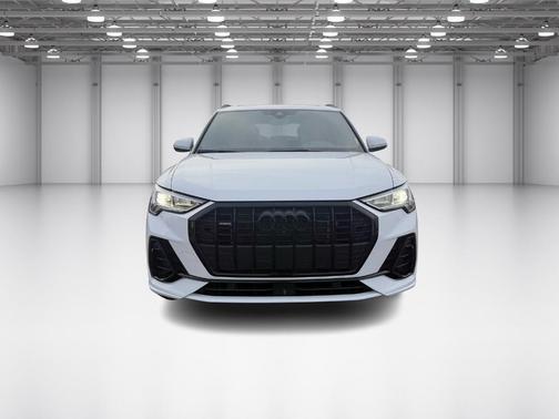 2023 Audi Q3 45 S line Premium