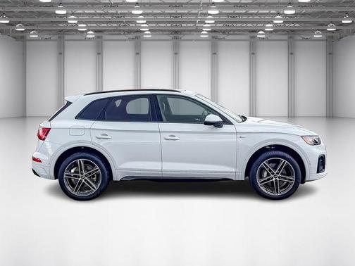 2023 Audi Q5 Prestige 55 TFSI e S line quattro S tronic