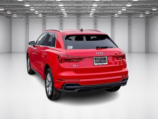 2025 Audi Q3 45 S line Premium
