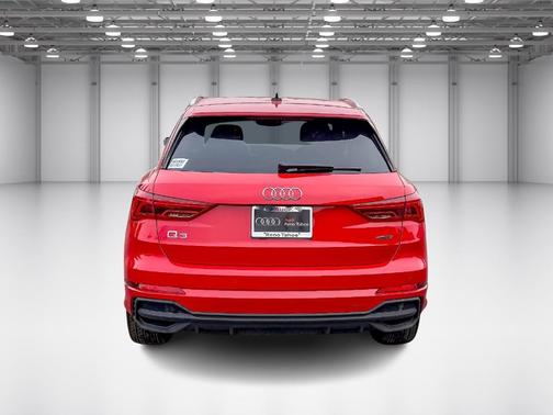 2025 Audi Q3 45 S line Premium