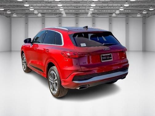 2025 Audi Q5 2.0T quattro Premium