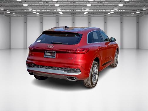 2025 Audi Q5 2.0T quattro Premium