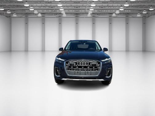 2025 Audi Q7 45 Premium Plus