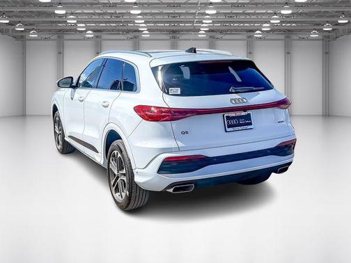 2025 Audi Q5 Premium TFSI quattro S tronic