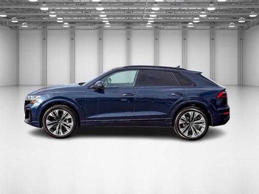 2025 Audi Q8 55 Premium