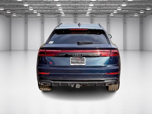 2025 Audi Q8 55 Premium