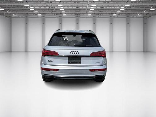 2025 Audi Q5 Premium Plus 45 TFSI S line quattro S tronic