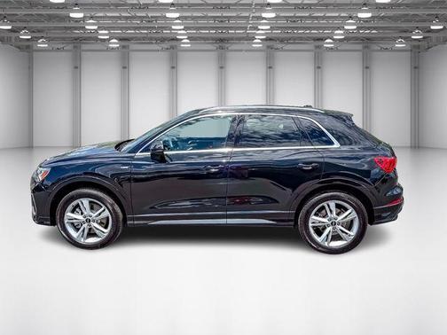 2024 Audi Q3 Premium Plus 45 TFSI S line quattro Tiptronic