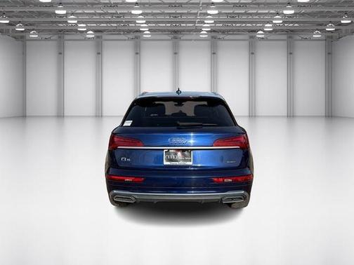 2022 Audi Q5 45 S line quattro Premium