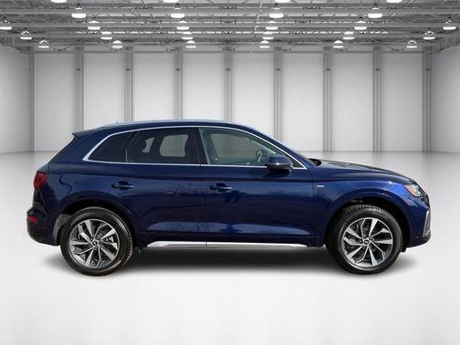2022 Audi Q5 45 S line quattro Premium