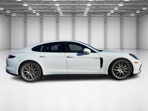 2020 Porsche Panamera 4