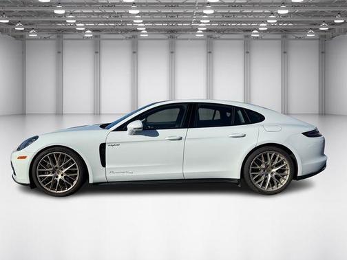 2020 Porsche Panamera 4