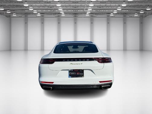 2020 Porsche Panamera 4