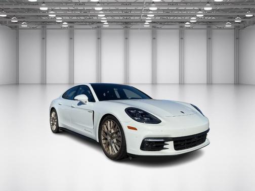 2020 Porsche Panamera 4