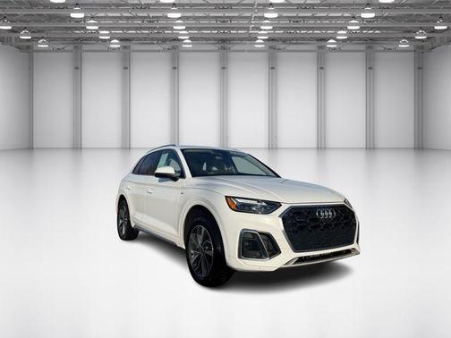 2022 Audi Q5 45 S line quattro Premium