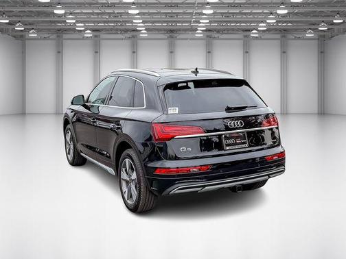 2024 Audi Q5 Premium Plus 40 TFSI quattro S tronic