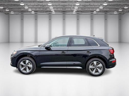 2024 Audi Q5 Premium Plus 40 TFSI quattro S tronic