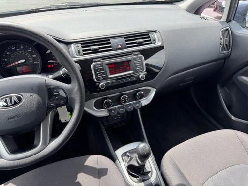 2016 Kia Rio LX