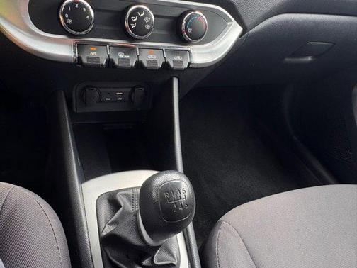 2016 Kia Rio LX