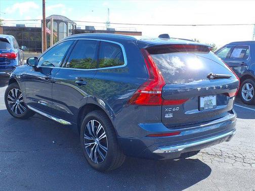 2022 Volvo XC60 Recharge Plug-In Hybrid T8 Inscription