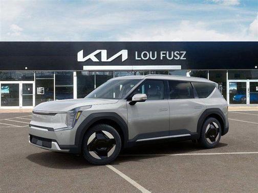 Ivory Silver 2026 Kia EV9 Wind