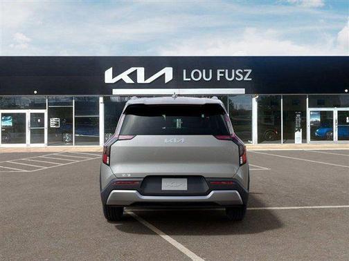 Ivory Silver 2026 Kia EV9 Wind