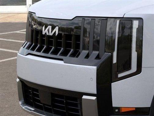 Glacial White Pearl 2027 Kia Telluride S