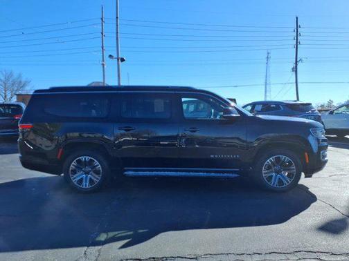 2023 Jeep Wagoneer L Series II