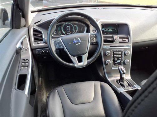 2015 Volvo XC60 T5 Premier