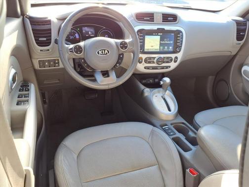 2015 Kia Soul EV +