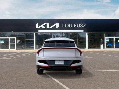 2025 Kia EV6 Wind