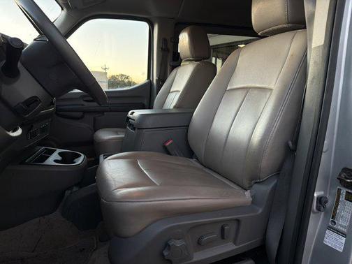 2016 Nissan NV Passenger NV3500 HD S V8