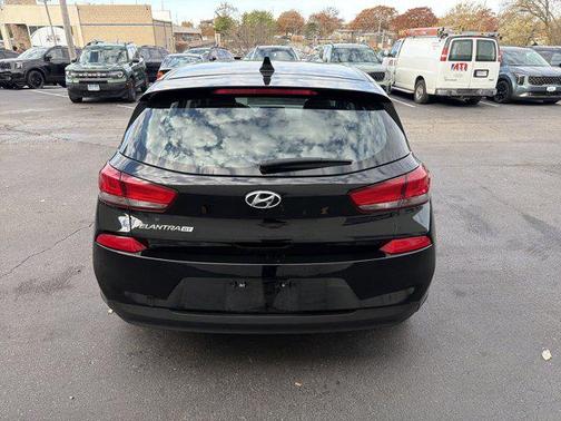 2019 Hyundai Elantra GT Base