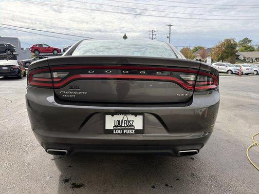 2016 Dodge Charger SXT