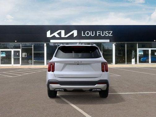 Glacial White Pearl 2026 Kia Sorento EX