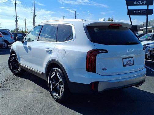 2023 Kia Telluride S