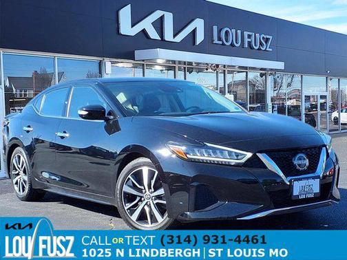 2023 Nissan Maxima SV